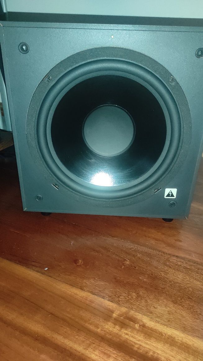 Sub woofer activo KEF