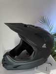 Czarny Kask Uvex