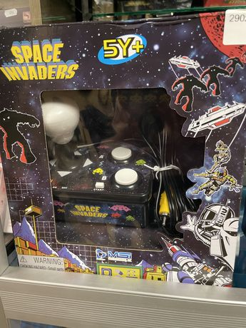 Nowa oryginalna konsola Space Invaders