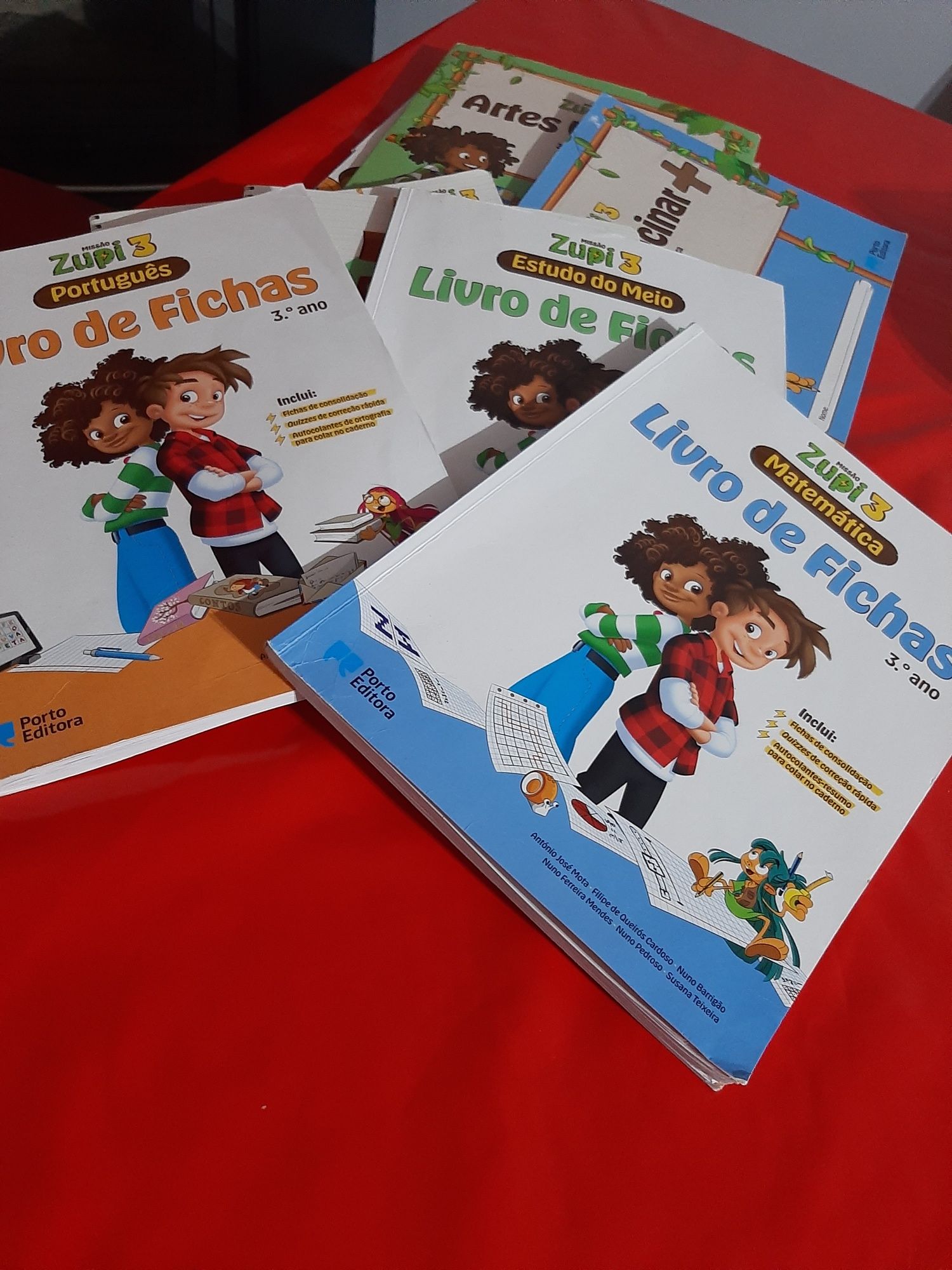 Lote de livros de fichas 3 ano
