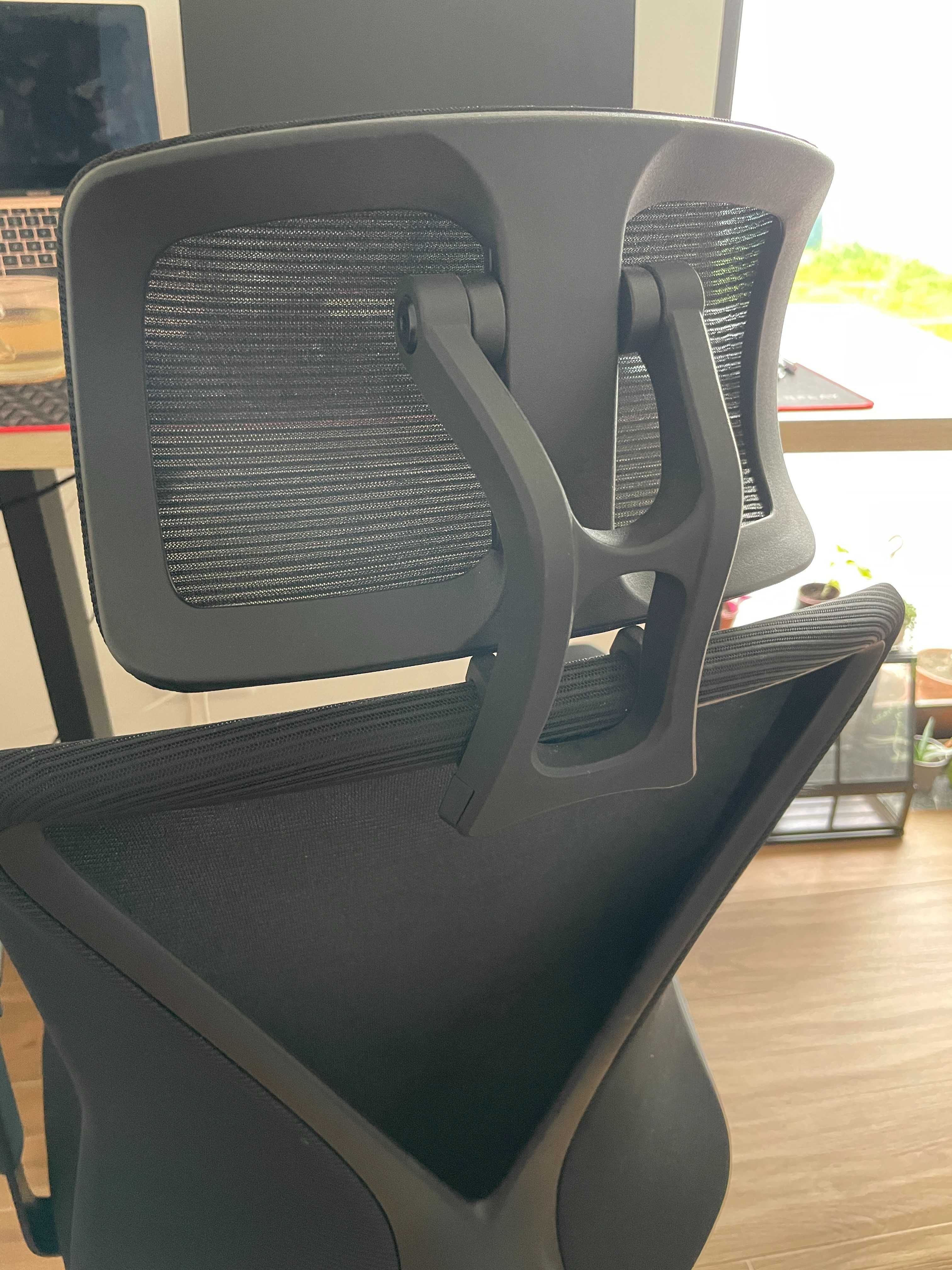 Cadeira de Escritório Ergonómica - Como Nova!