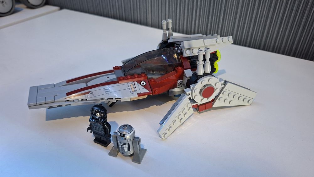Lego star wars 75039 v wing
