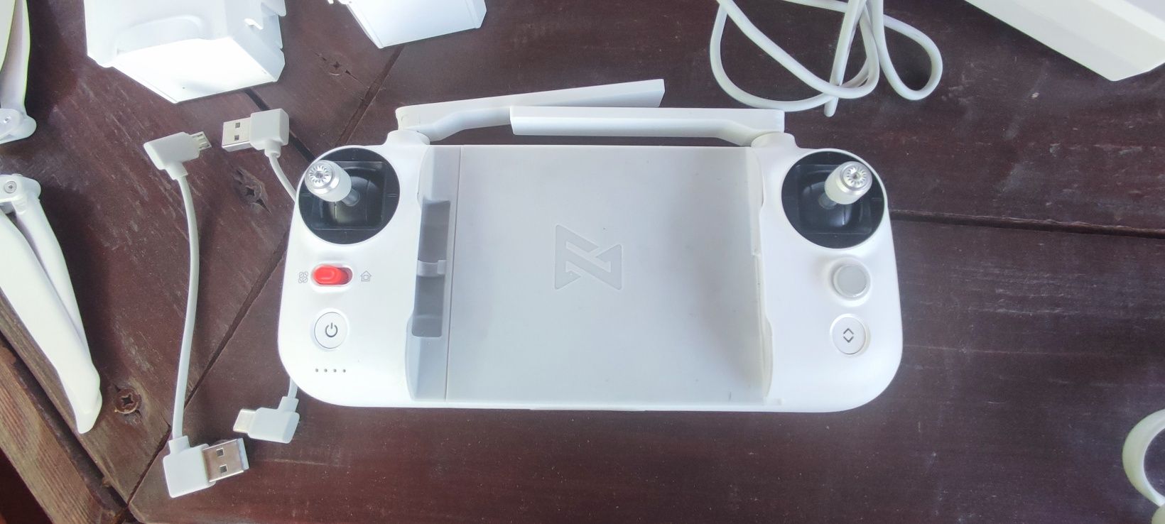 Dron fimi x8 igla