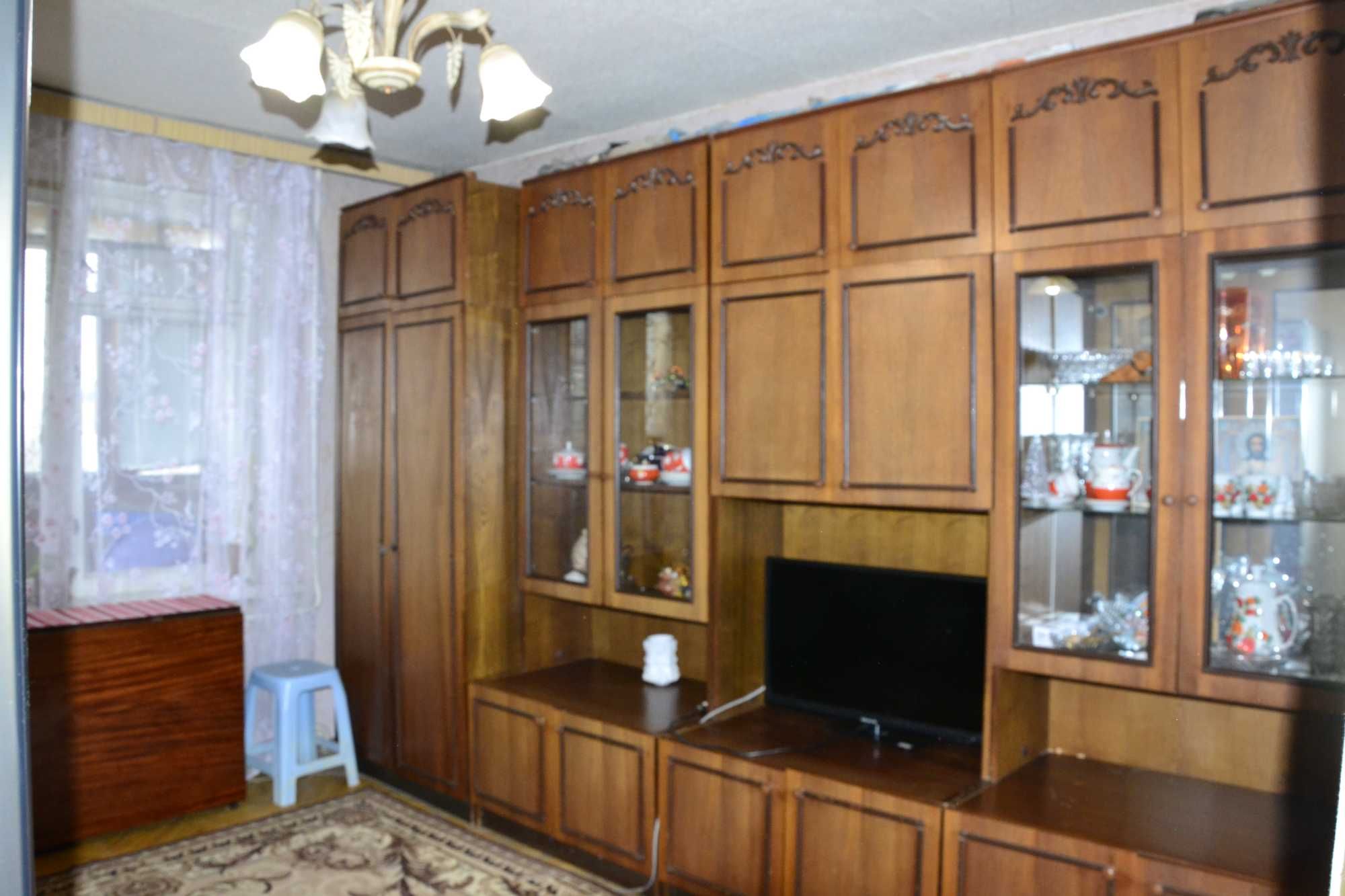 Продаж 1-кімнатної квартири Празька 17, Київ