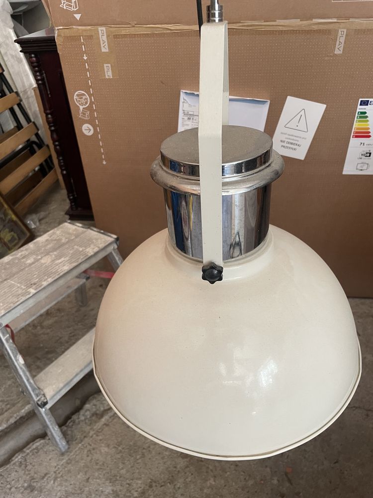Lampa wisząca stan idealny