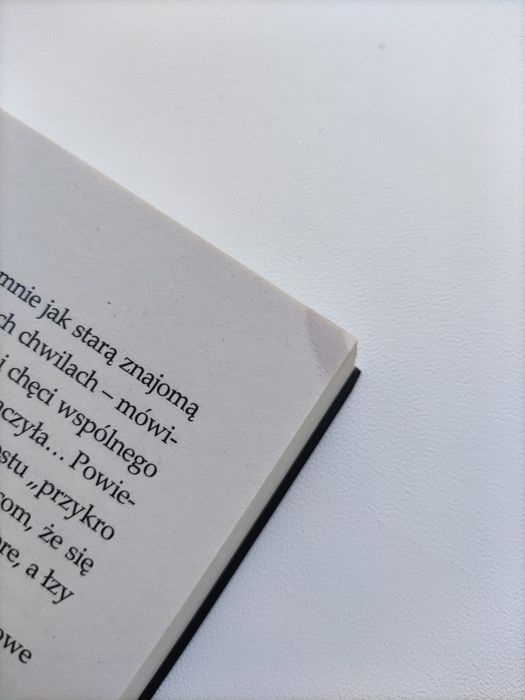 Czarne i białe - Liliana Więcek