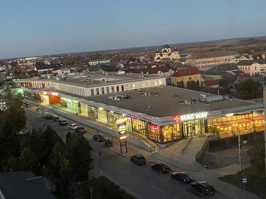 Вигідна оренда приміщень, площі під острівець в ТЦ MAC WAY м Яворів