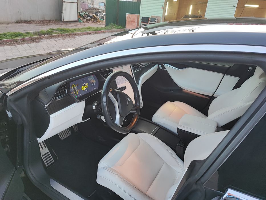 Аренда tesla model S 100D 2018