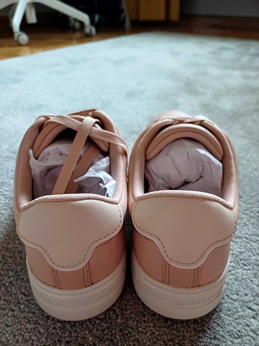 Buty damskie Tommy Hilfiger roz. 40. Nowe.