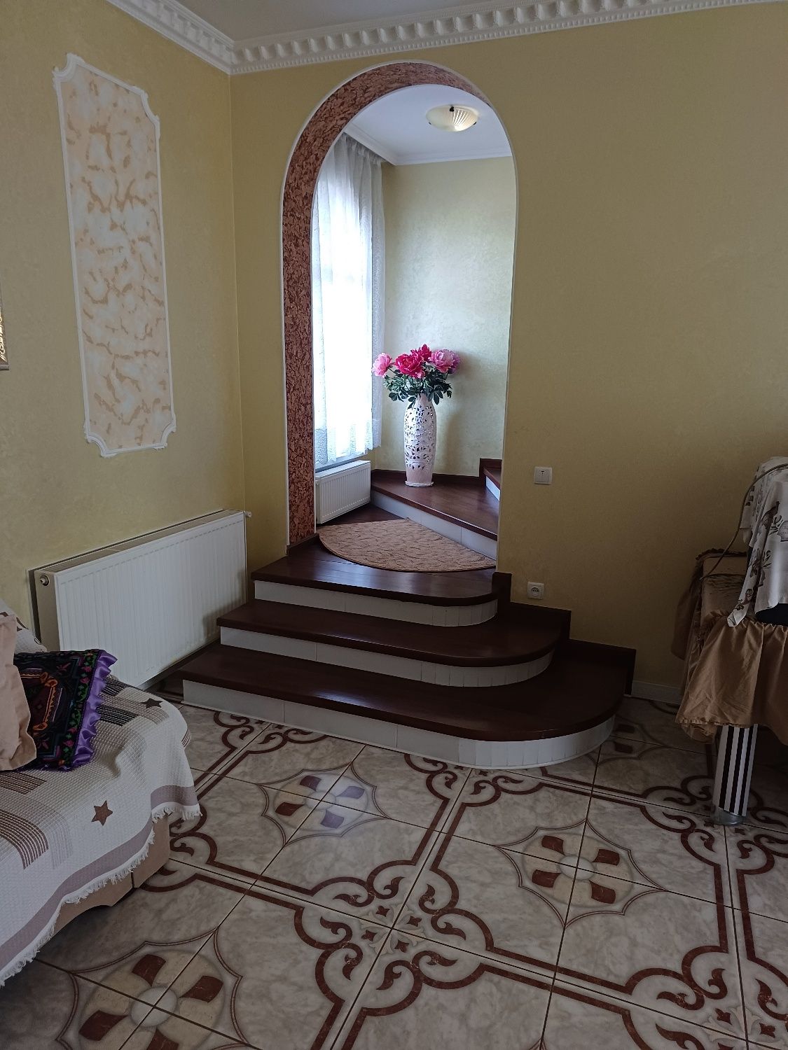 Продам два будинка на одному подвір'ї