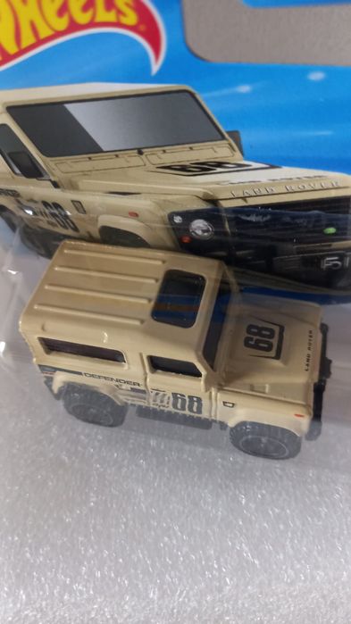 Land rover defender 90 hot wheels