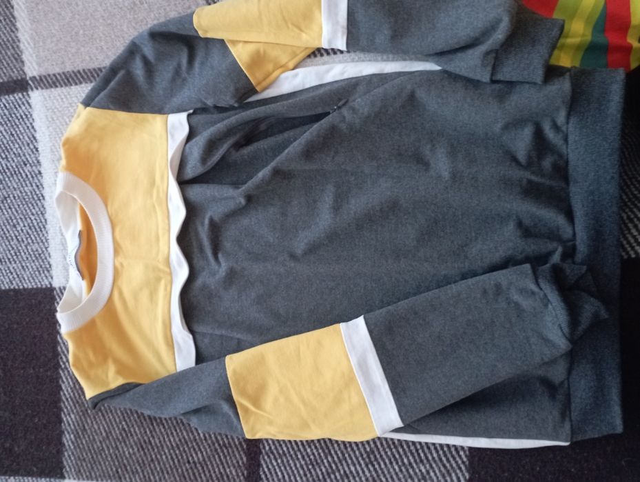 Кофта для вагітних та годуючих мам