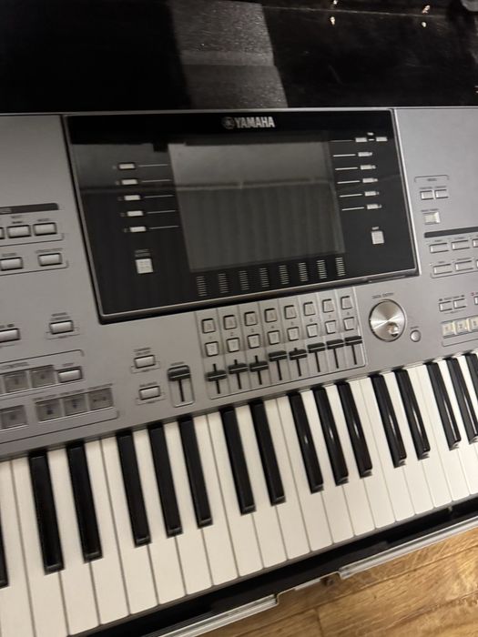 Yamaha TYROS 5 stan idealny !!! Twardy case ! Wysylka !