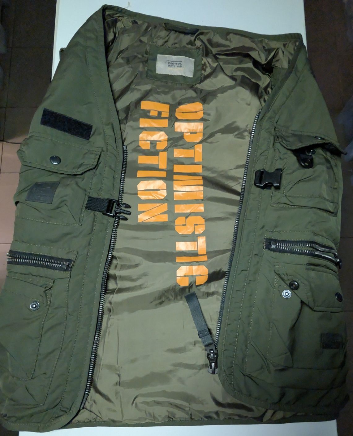 Colete viagem Camel Active