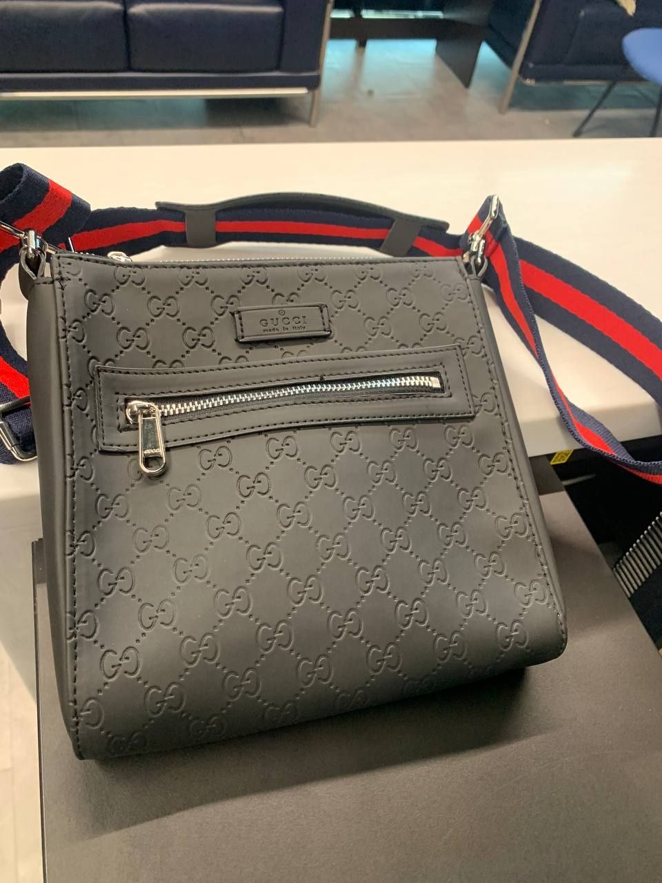 сумка Gucci в хорошем состоянии
