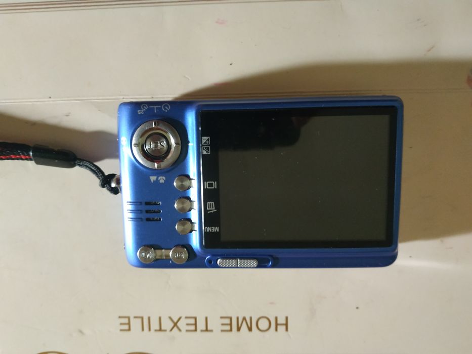 Цифровий фотоапарат ACER не робочий