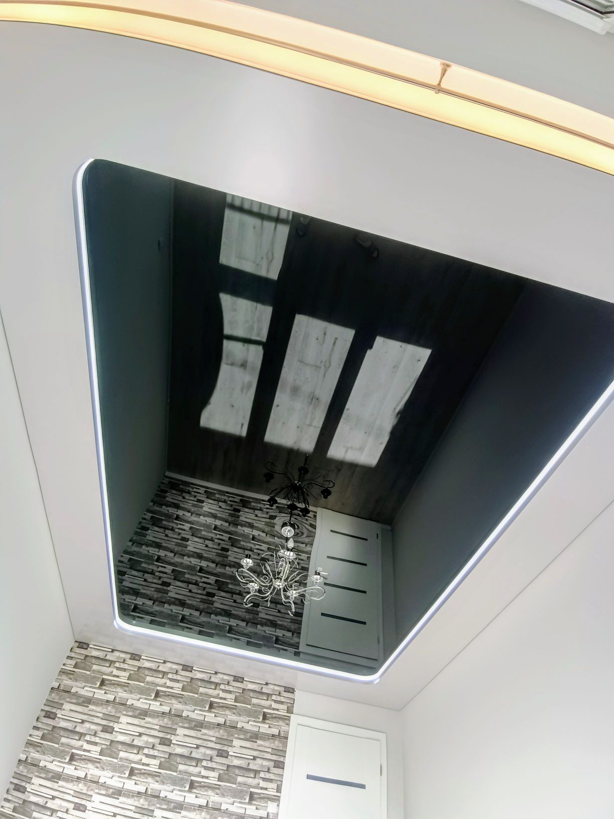 Sufit napinany z 15letnia gwarancją+ oświetlenie LED