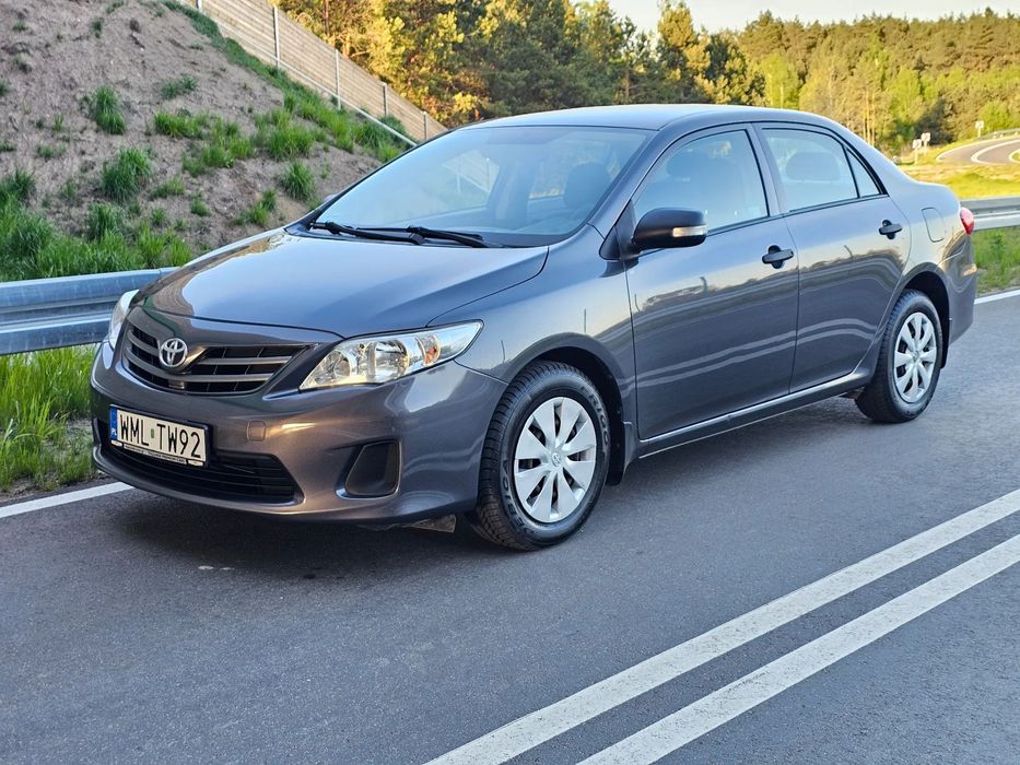 Toyota Corolla E15 Salon PL 1.6 benzyna 132 KM 2011 rok Klima Bezwypadkowy