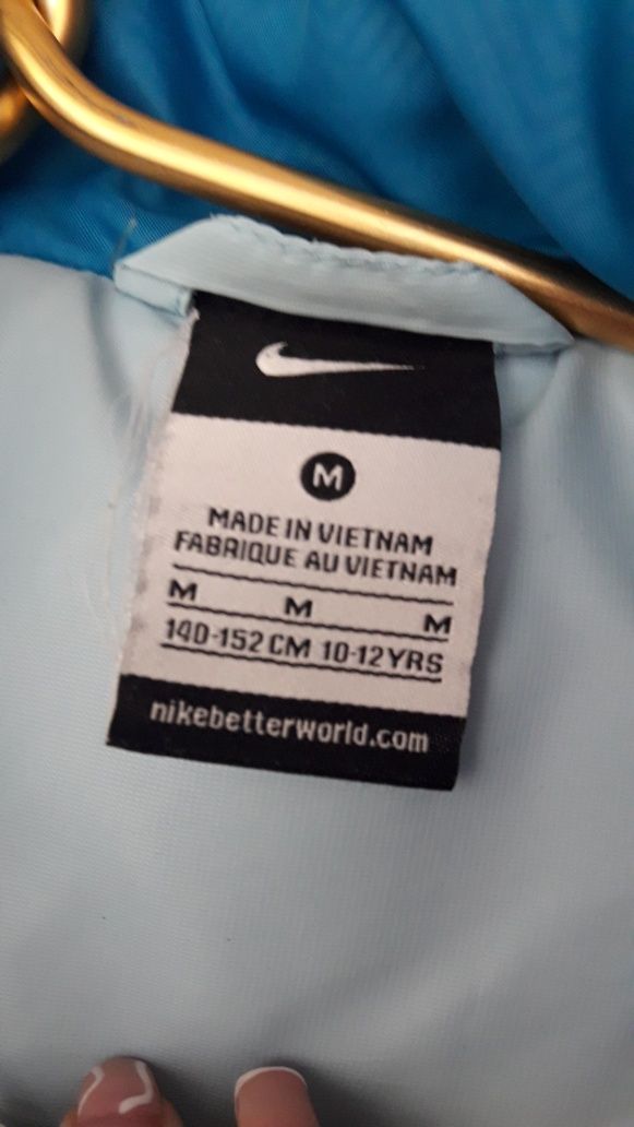 Курточка, пуховик Nike весна, осінь