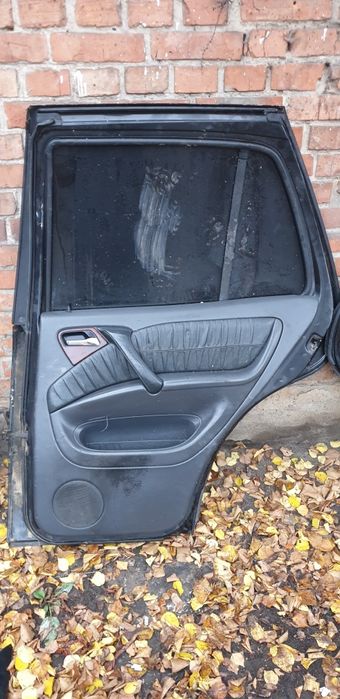 Mersedes W163 ML class двери карты капот ляда руль