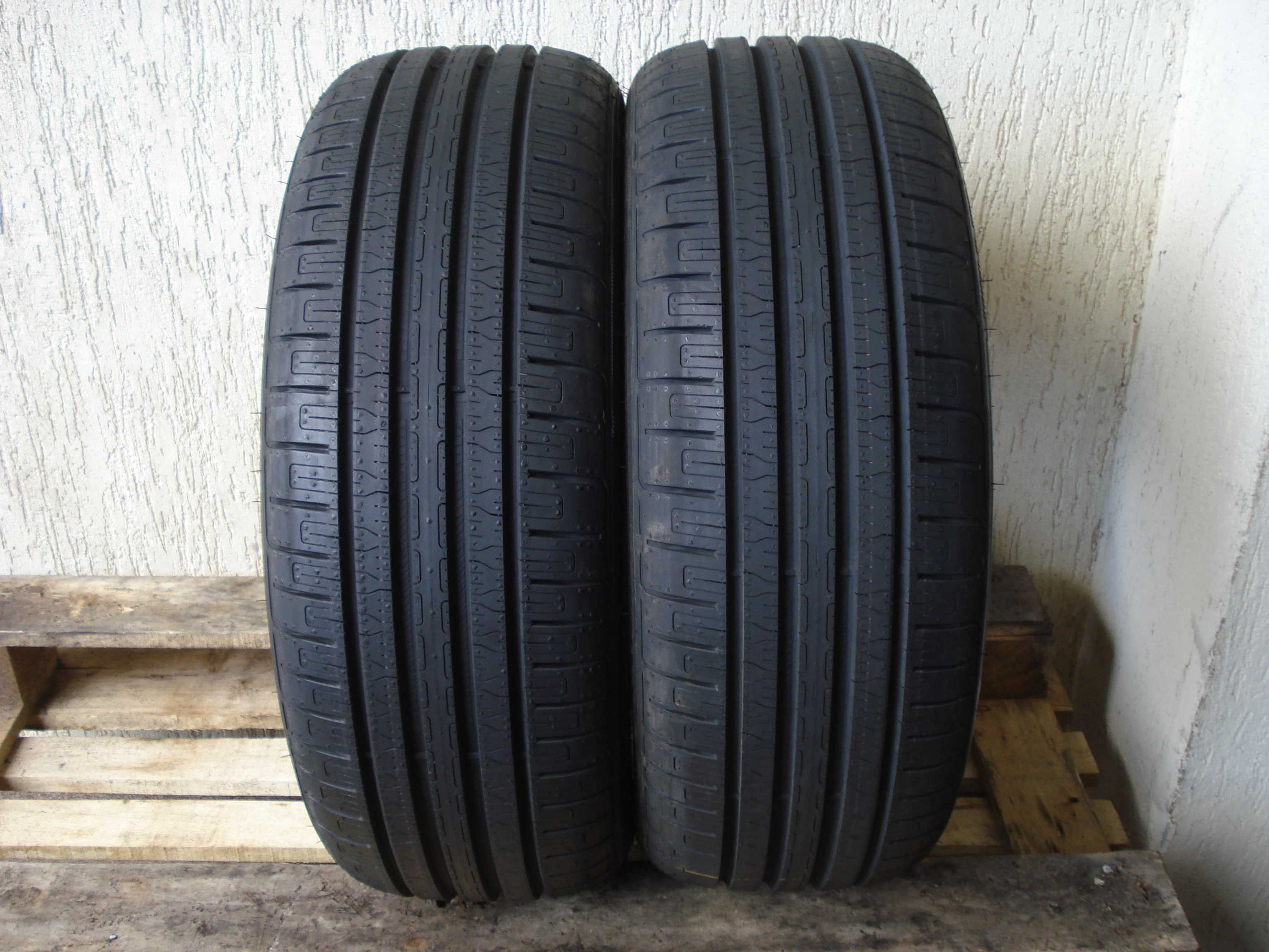 Goodyear Efficient grip  215/50 r 19  2 - sztuki letnie