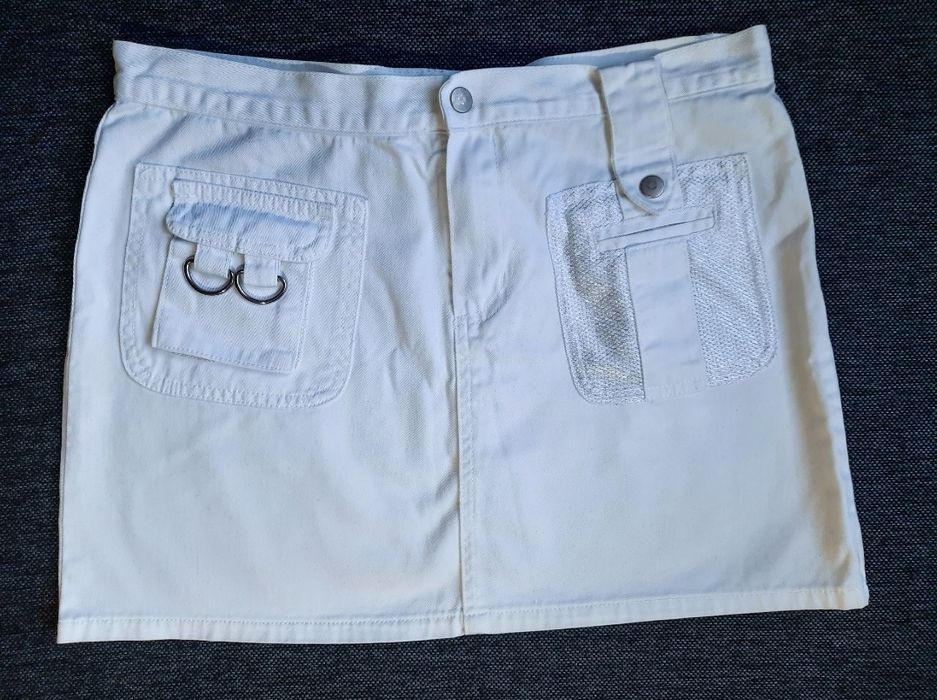 Biała spódniczka jeansowa rozmiar M