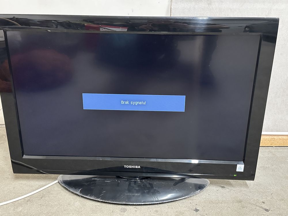 Tv Toshiba 32 cale sprawny