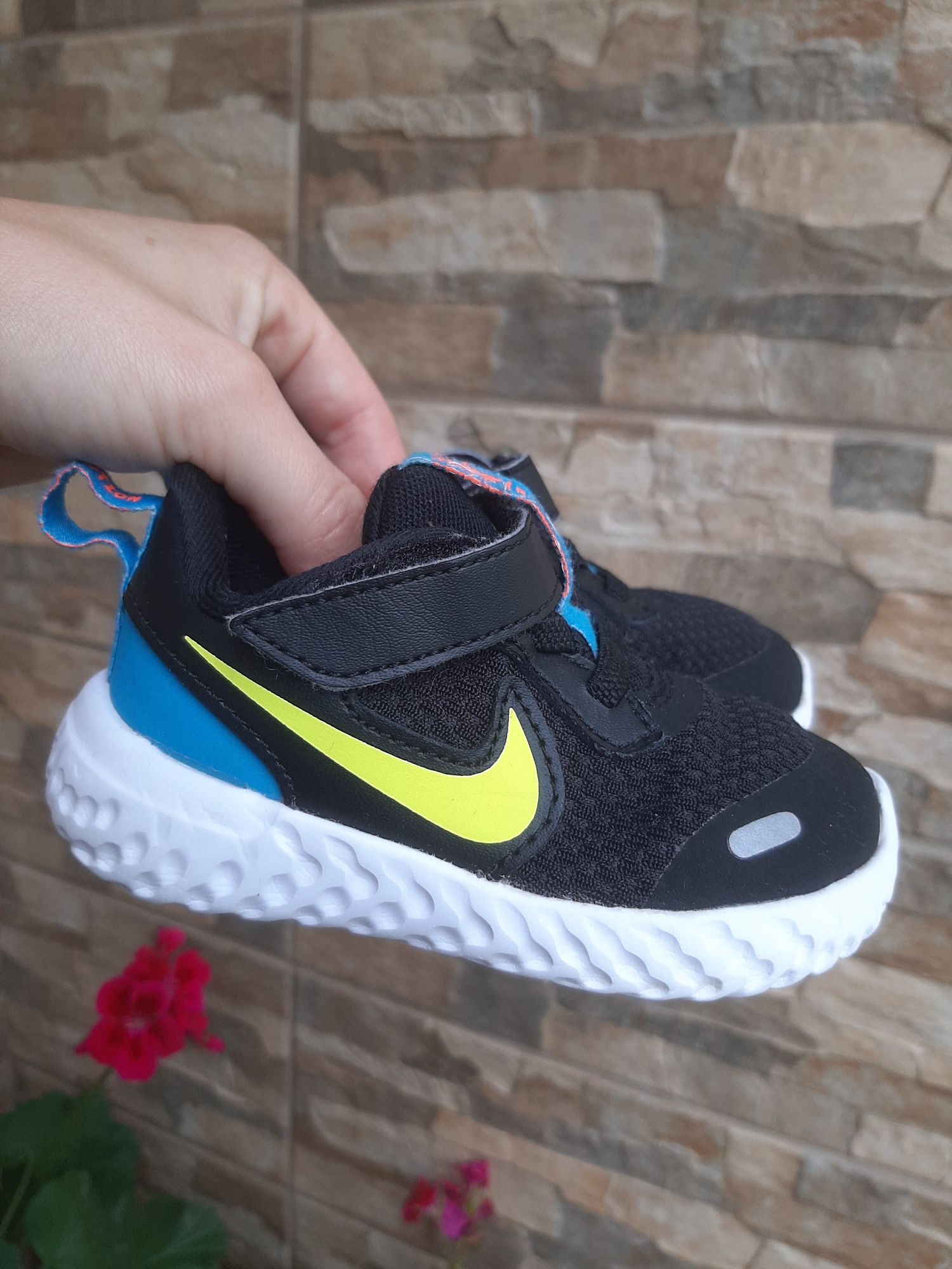 Buty Nike Revolution r. 21
