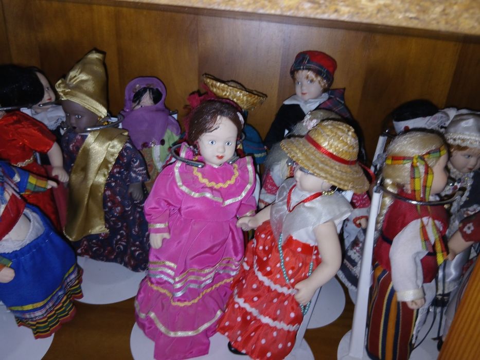 Coleção 50 boneca de  procheana com 21 altura