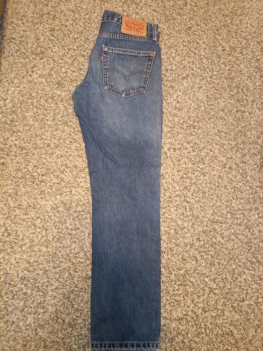 Levi's нові джинси жіночі з дирками потерті