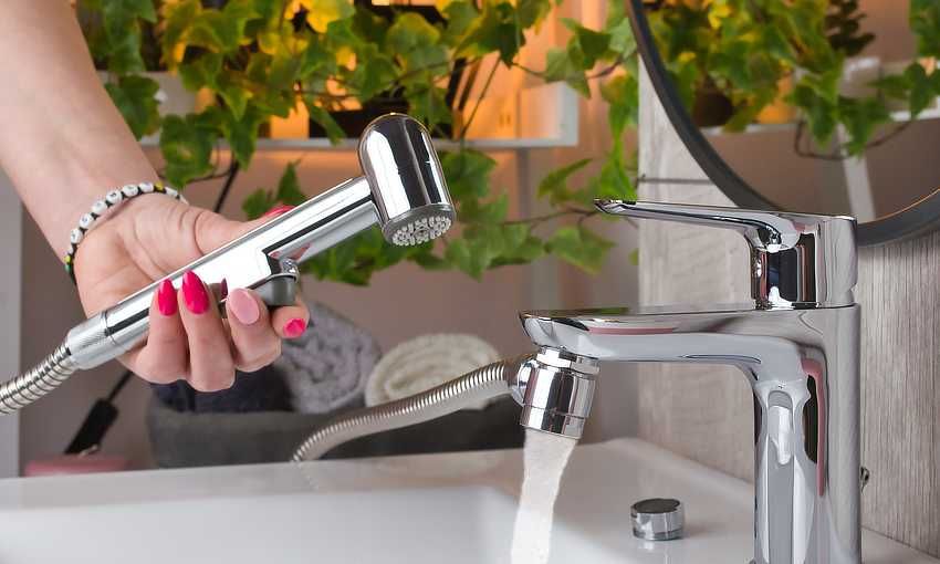 Zestaw prysznicowy do baterii umywalkowej LARK BIDETTA FEM
