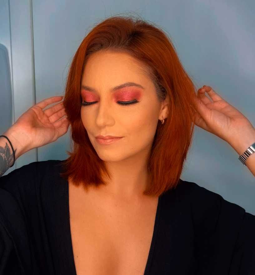Maquilhagem Profissional para fotos em estúdio e eventos especiais