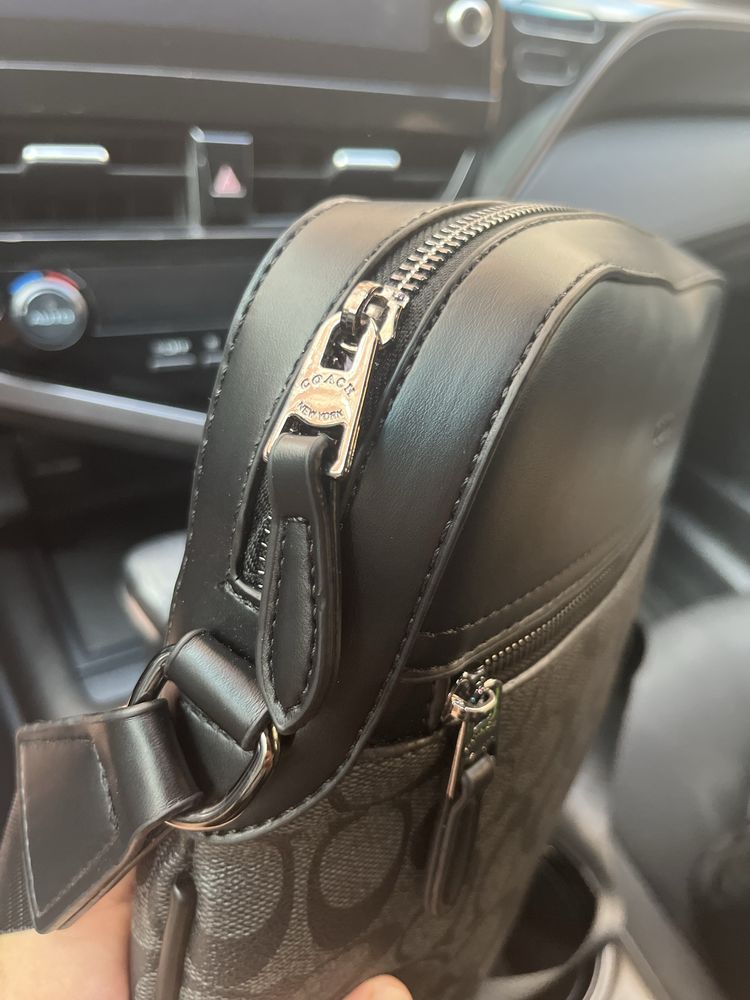 Чоловіча сумка Coach