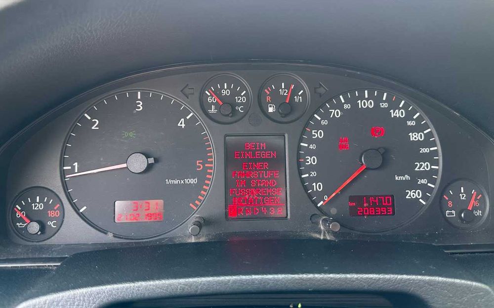 Audi A6 2000 року