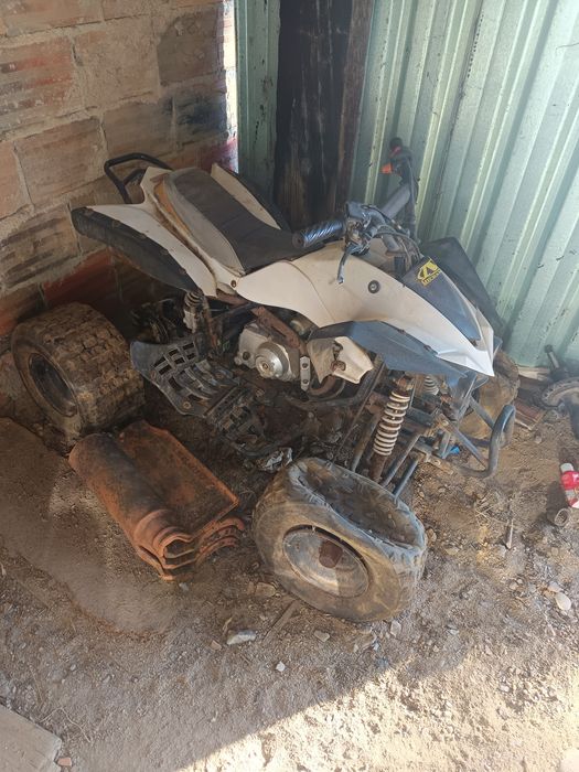 Moto 4 110cc para recuperar