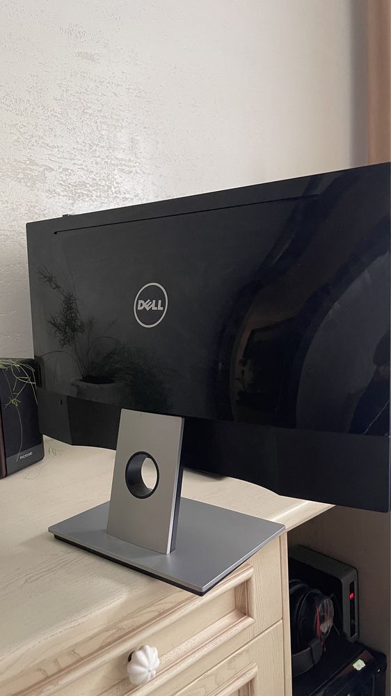 Продам монитор Dell SE2416H