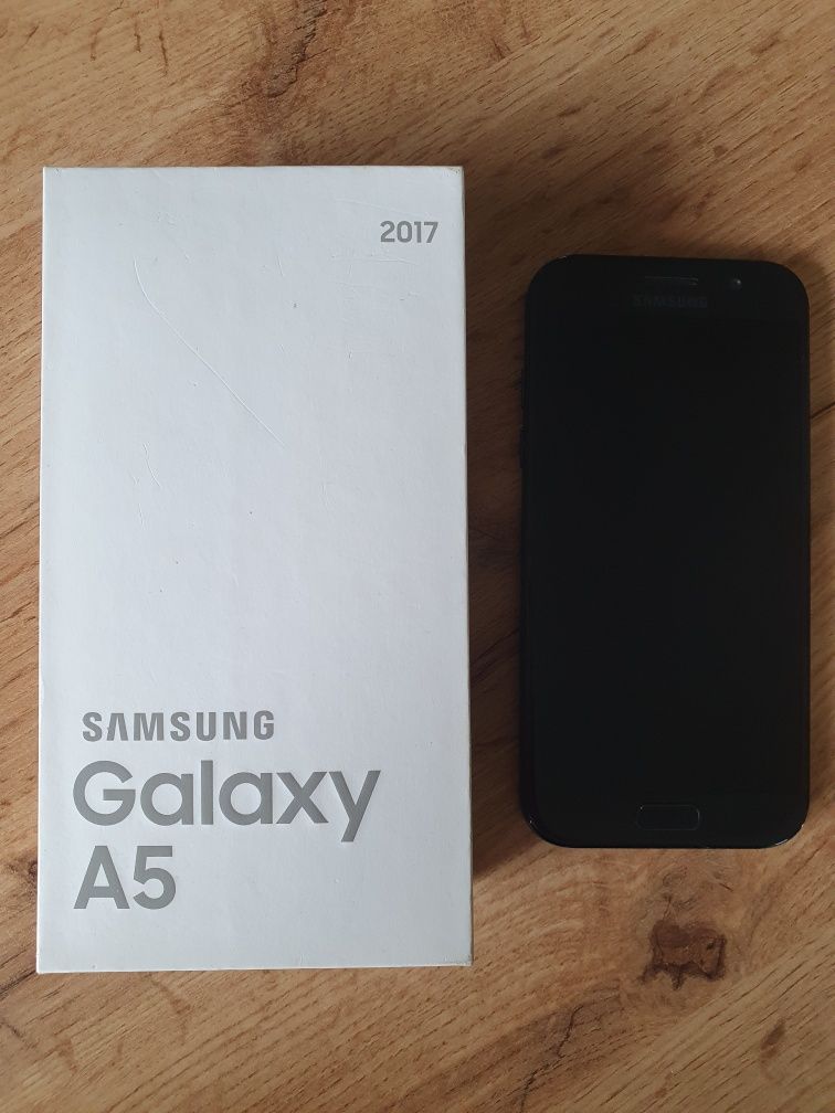 Samsung Galaxy A5 2017 SM-A520F stan idealny