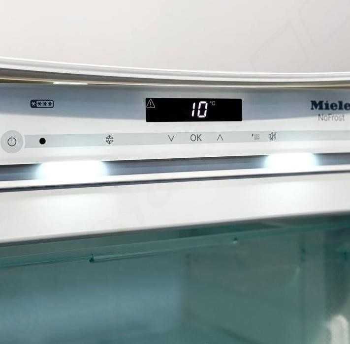 Морозильник Miele / Милле FN 32402 i / 4 ящики, вбудов.