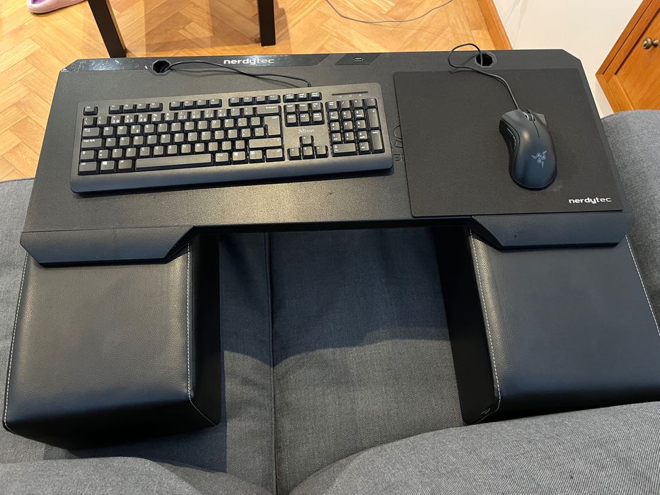 NerdyTec CouchMaster - Gaming no sofá