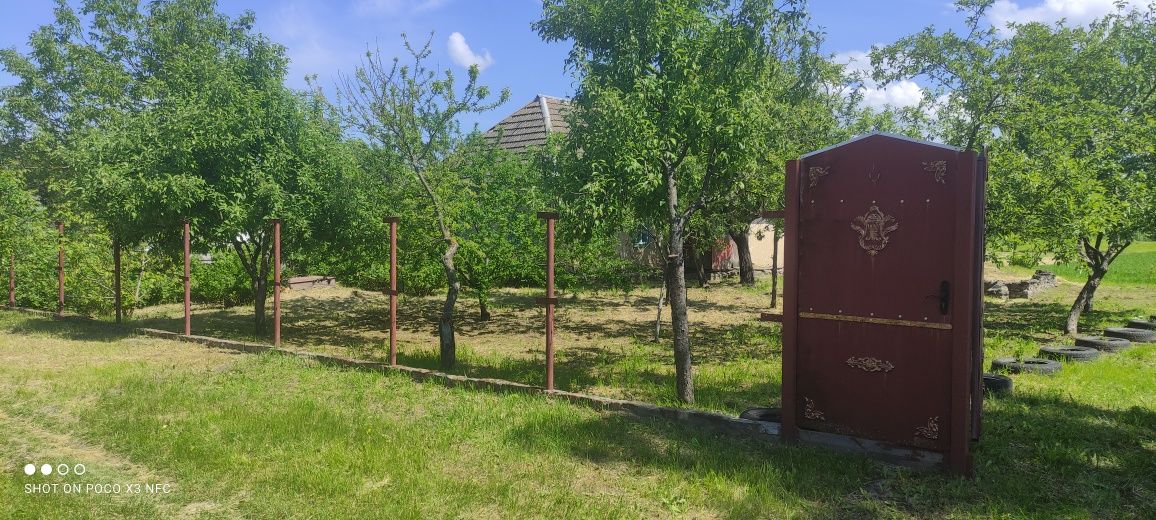 Дача с. Полонки на березі річки Удай