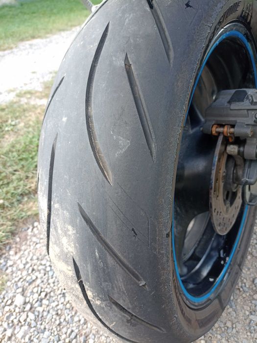 Motocykl Yamaha YZF - R6