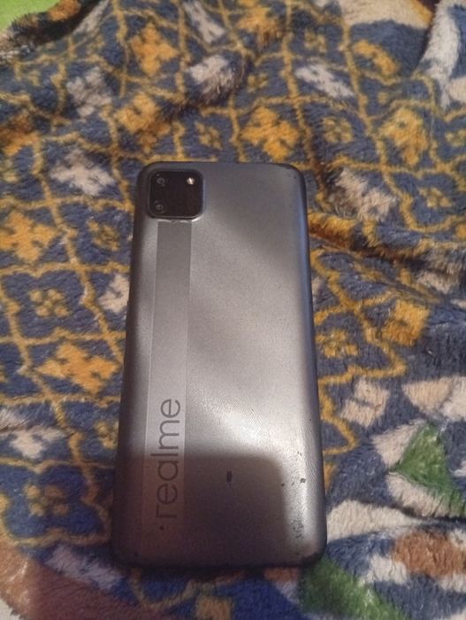 Телефон realme c11
