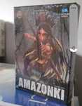 Amazonki, nowa w folii