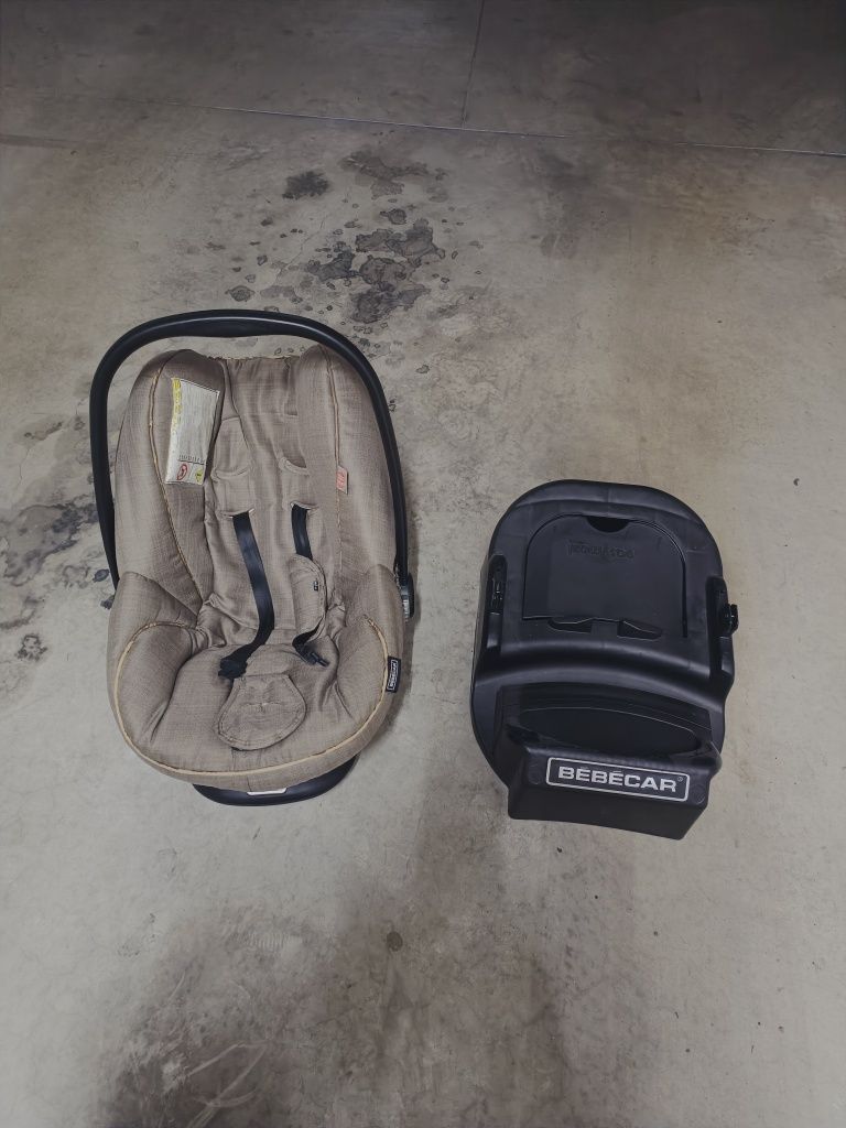 Babycoque com suporte de cinto