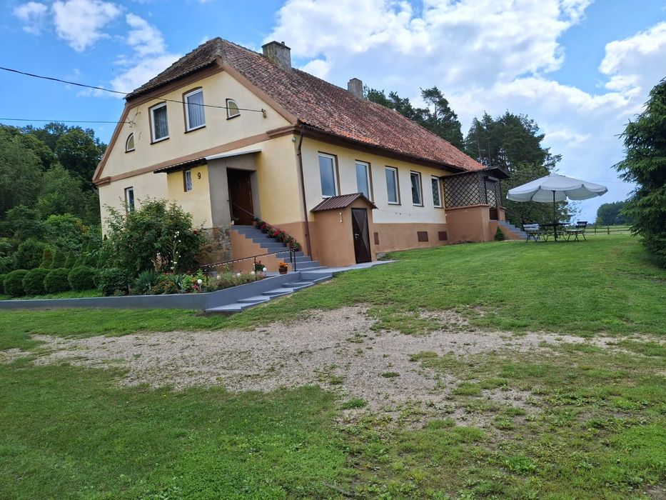 Sprzedam działki rolne z zabudowaniami