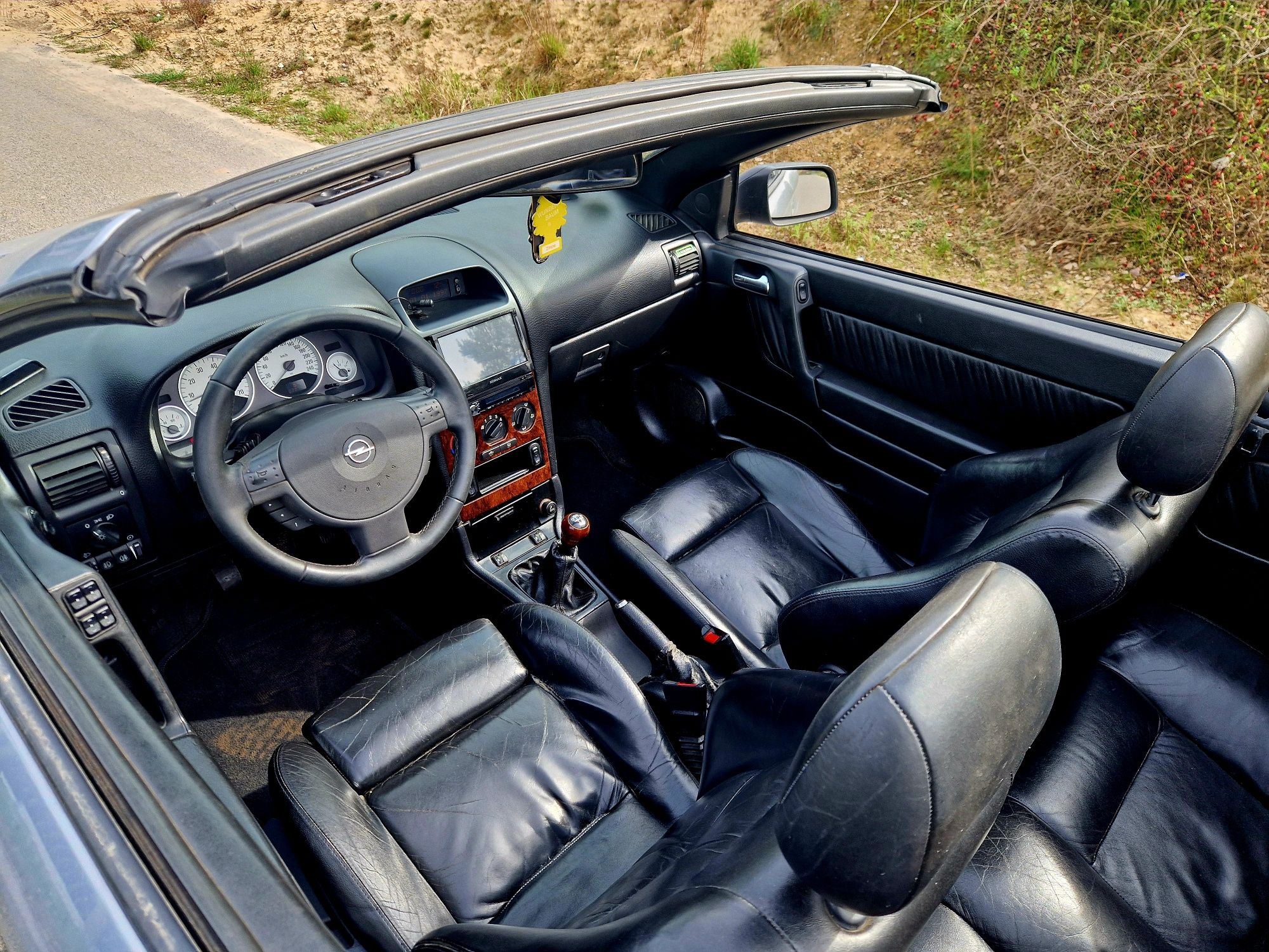 Opel Astra G Bertone Cabrio 1.6 16 V 2001 rok