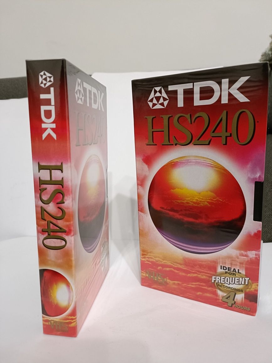 Kasety VHS tdk hs240