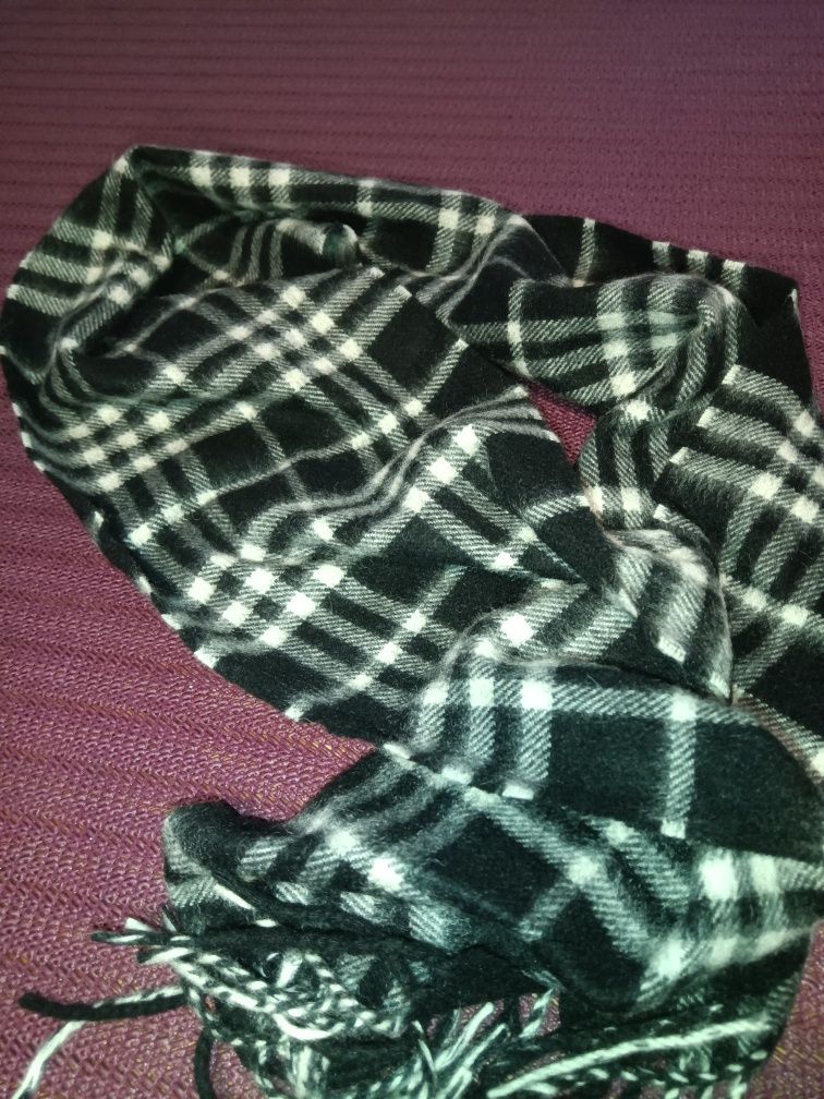 Burberry mini шарф