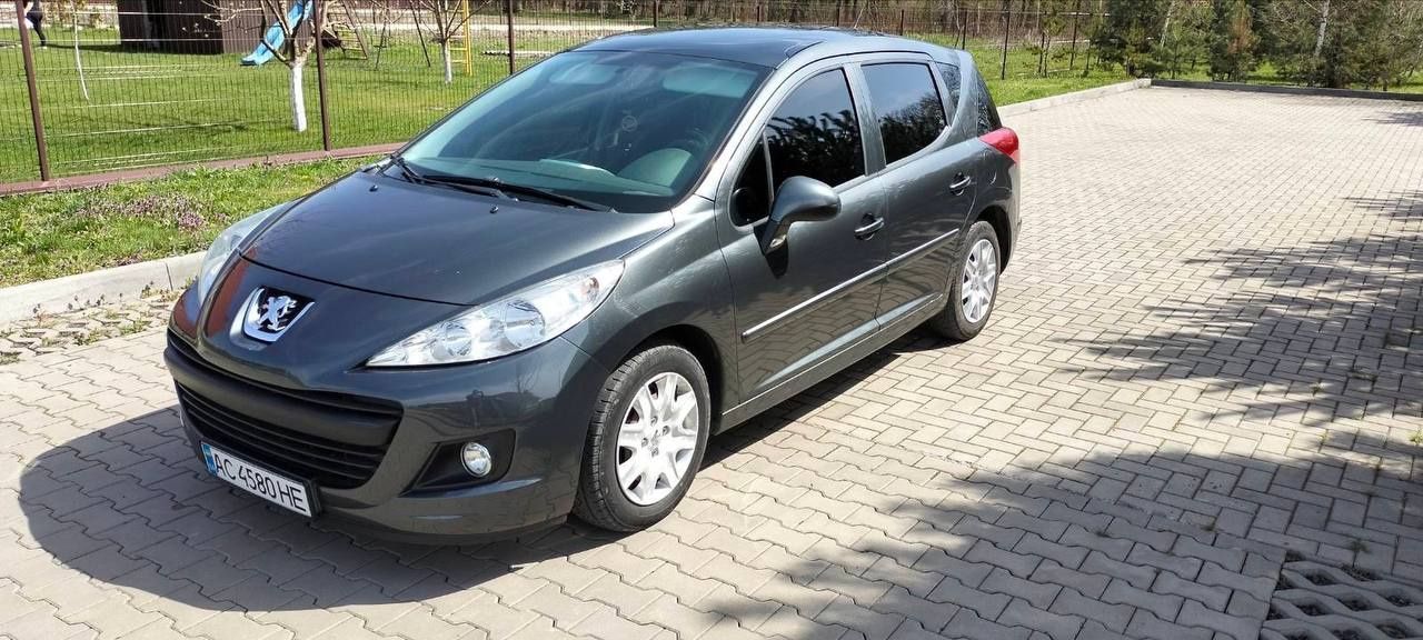 Продам авто Пежо 207 sw