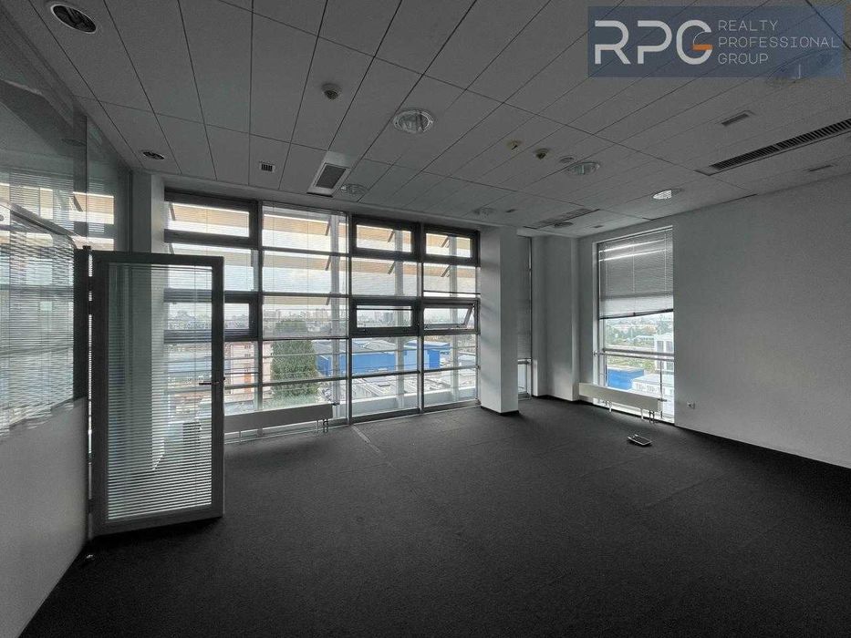 Офіс 640м2, open space + кабінети, ТОП ціна 14$/m2 під ключ, без %